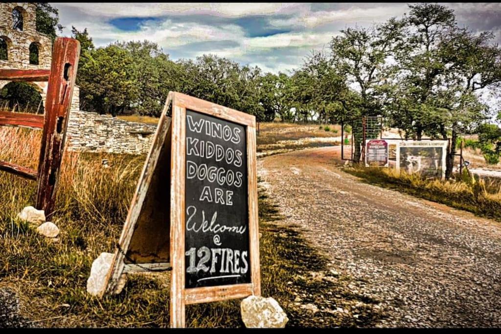 12 Fires Luxury Glamping With Heating #2 Hotell Johnson City Exteriör bild