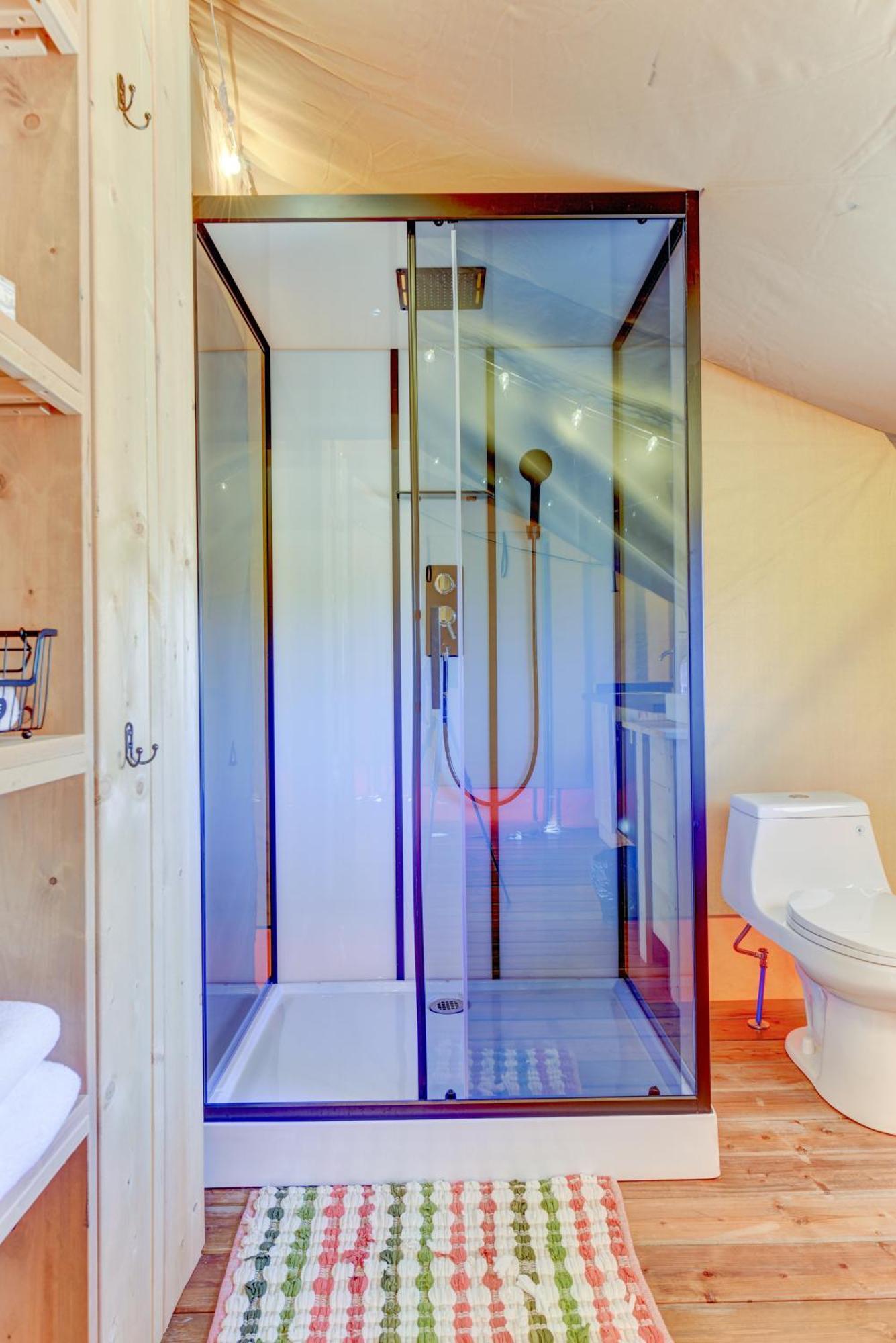 12 Fires Luxury Glamping With Heating #2 Hotell Johnson City Exteriör bild