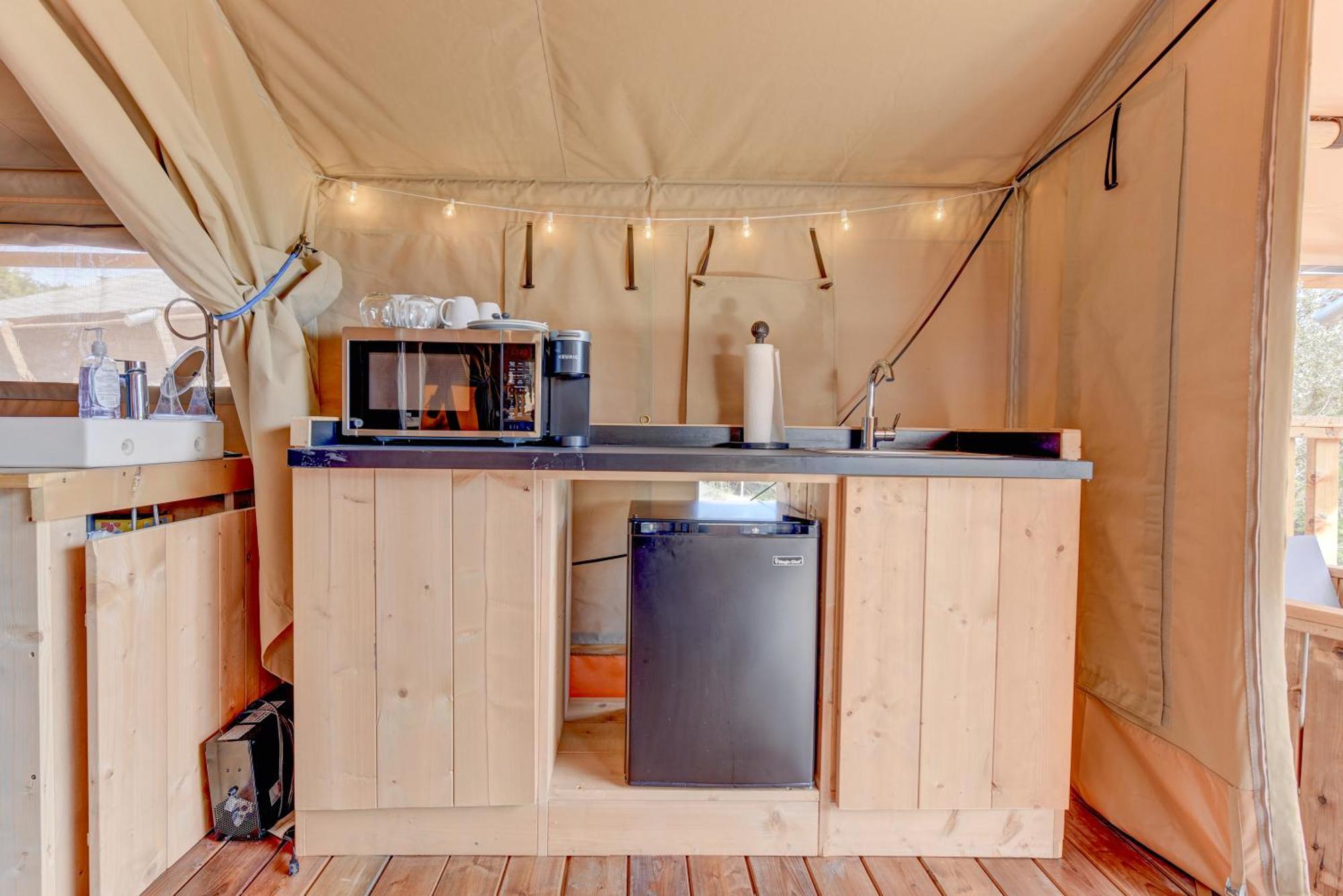 12 Fires Luxury Glamping With Heating #2 Hotell Johnson City Exteriör bild