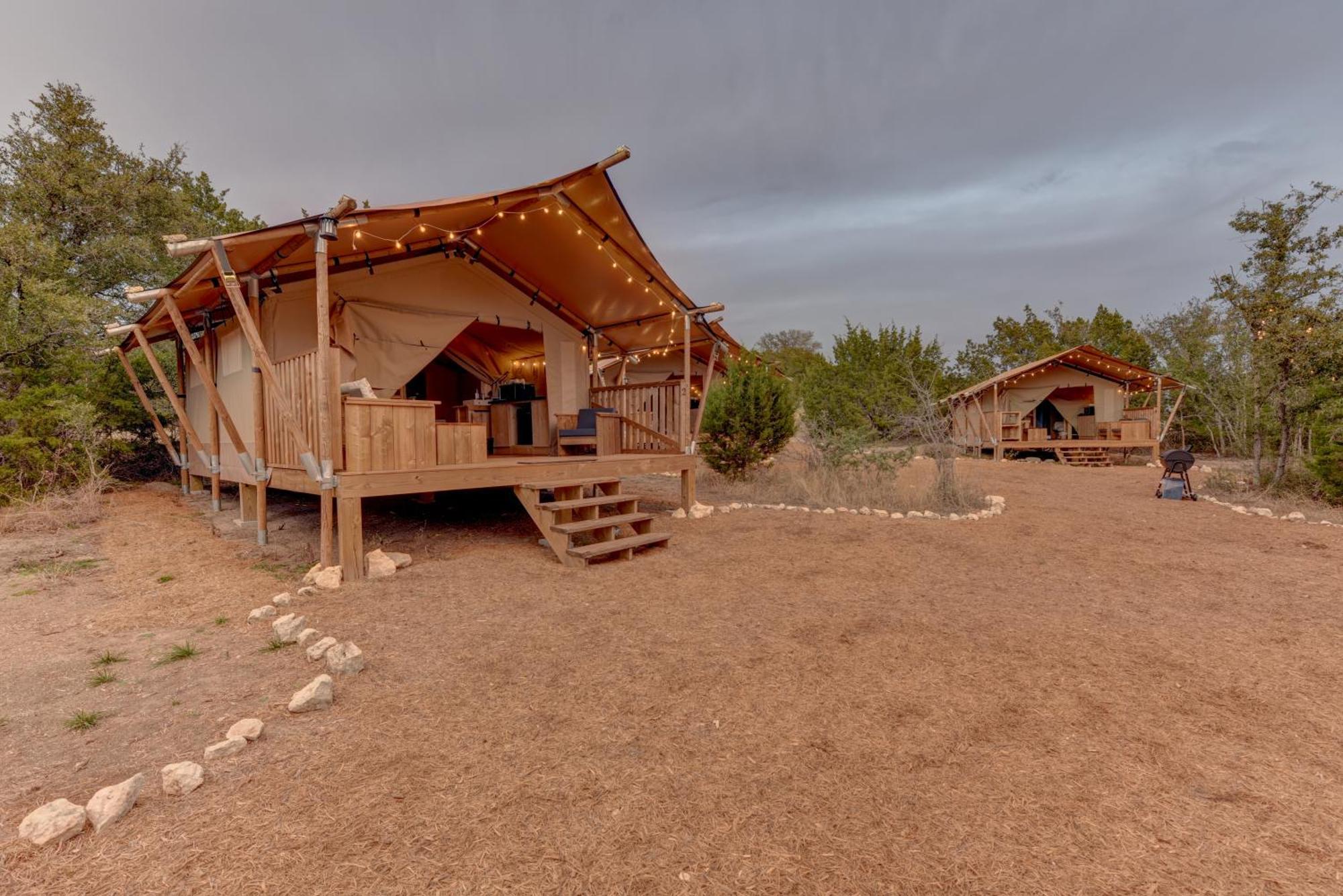 12 Fires Luxury Glamping With Heating #2 Hotell Johnson City Exteriör bild