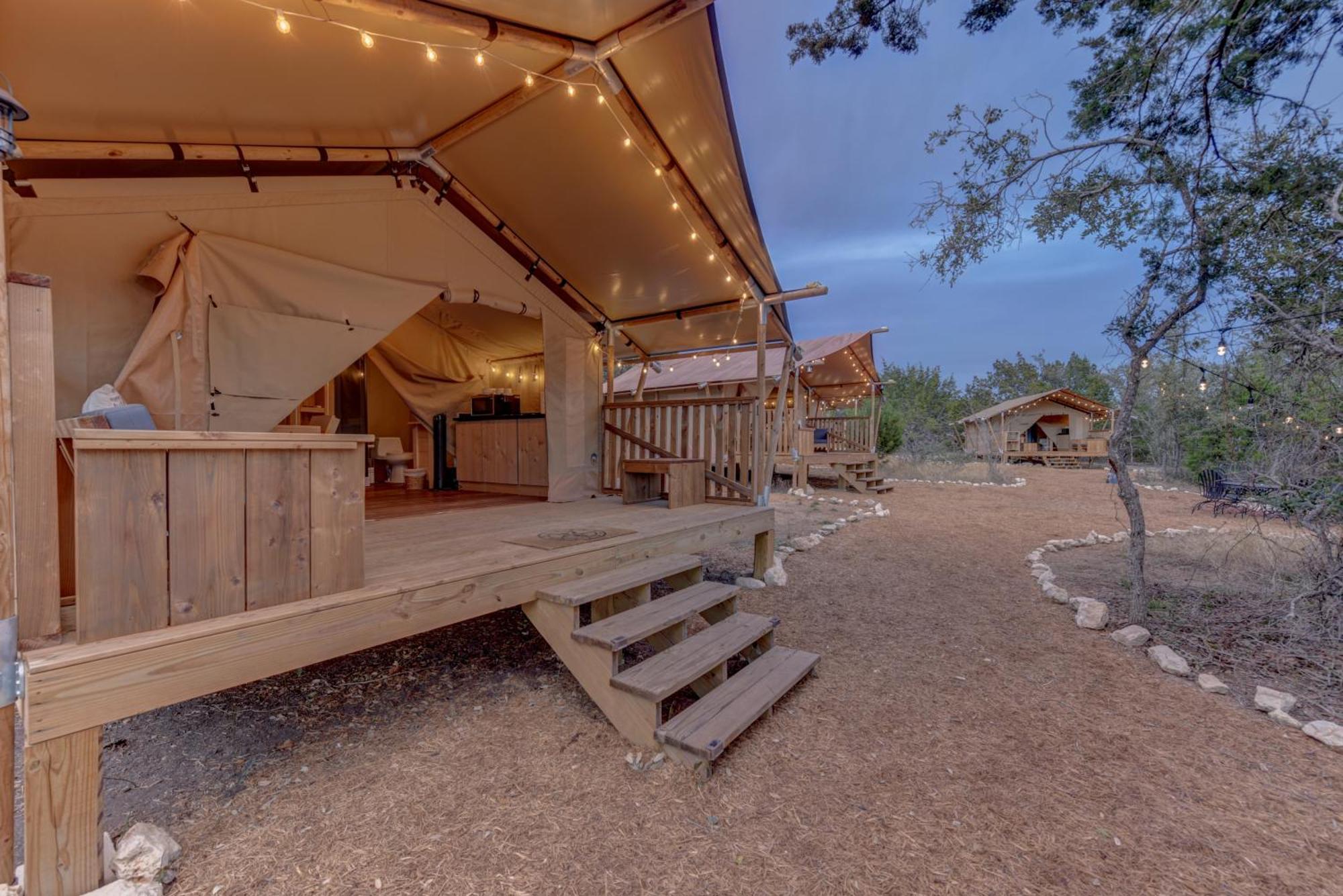 12 Fires Luxury Glamping With Heating #2 Hotell Johnson City Exteriör bild